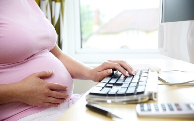 Как грамотно рассчитать больничный по беременности и родам?