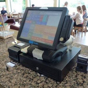 Кассовый аппарат для кафе и ресторанов: какое кассовое оборудование они должны использовать