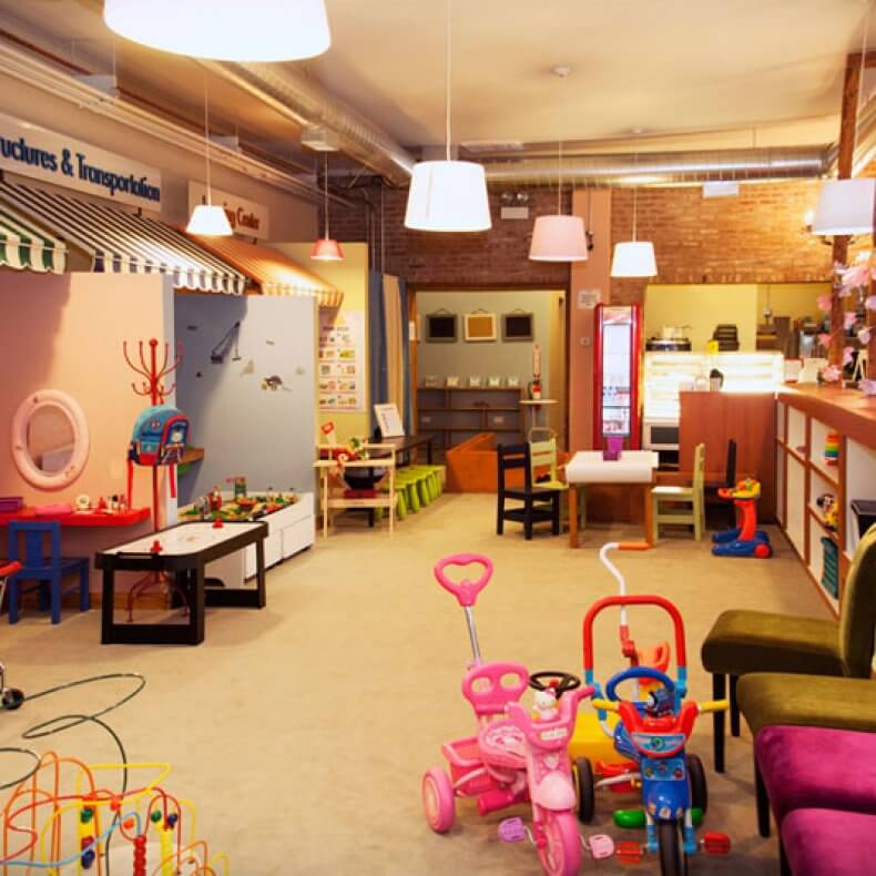 Kids cafe. Littles детский ресторан. Кафе для детей little. Детское кафе Littlest. Кафе littles Kids Play Cafe.